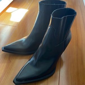 ZARA ANKLE COWBOY BOOTS